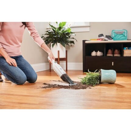 Black & Decker HLVC315B11-QW Slim Şarjlı El Süpürgesi (12 V, 1,5 Ah, Şarj Istasyonu, Aralık Başlığı ve Döşeme Başlığı - Görsel 3